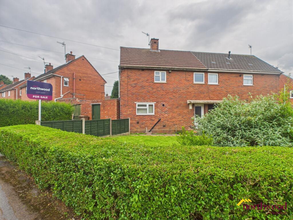 Main image of property: Chilworth Grove, Blurton, Stoke-on-Trent, ST3