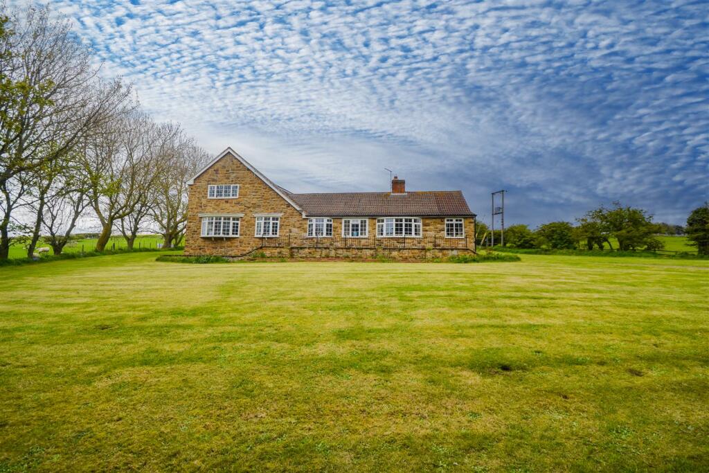 5 bedroom detached house for sale in 'Seaview', New Brotton, TS12