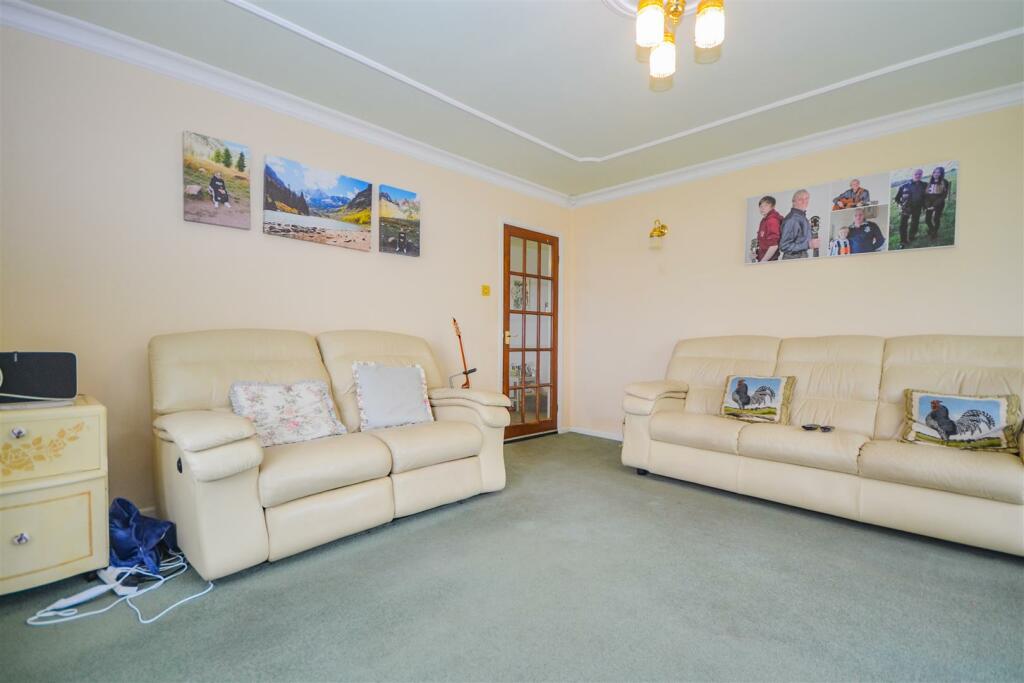 5 bedroom detached house for sale in 'Seaview', New Brotton, TS12