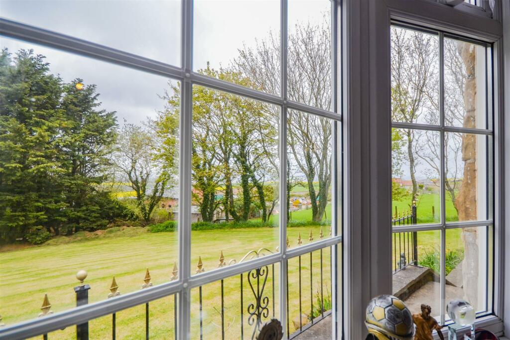 5 bedroom detached house for sale in 'Seaview', New Brotton, TS12