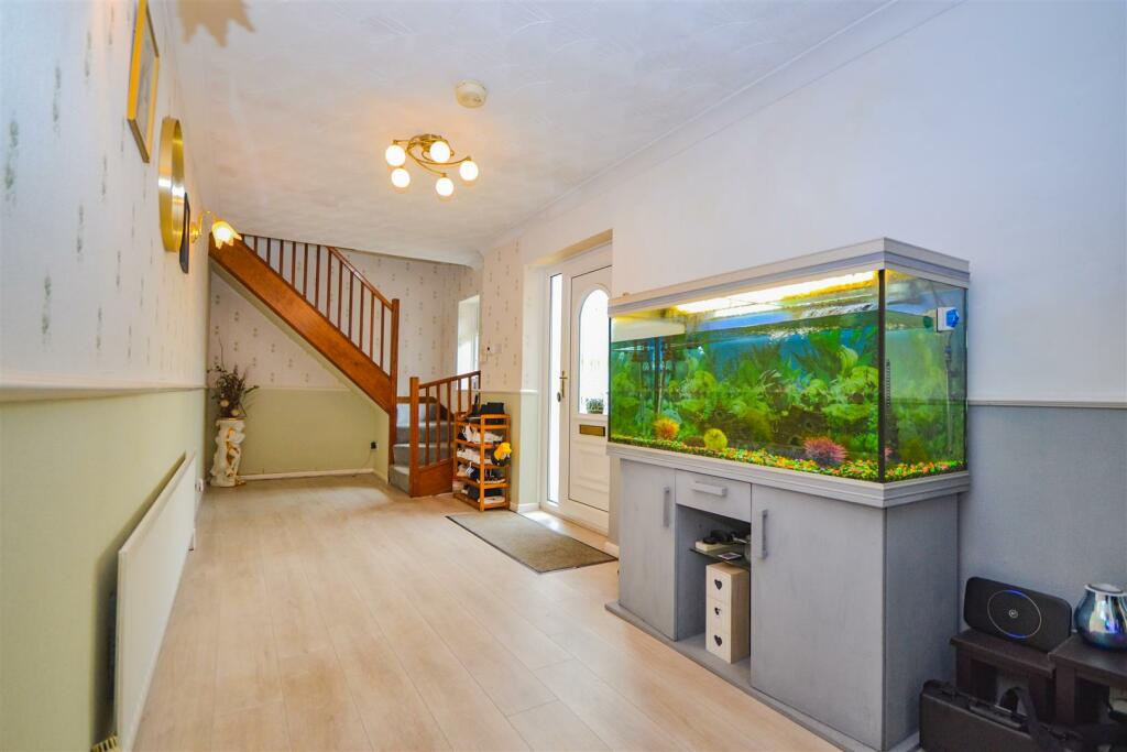 5 bedroom detached house for sale in 'Seaview', New Brotton, TS12