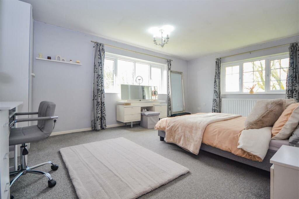 5 bedroom detached house for sale in 'Seaview', New Brotton, TS12