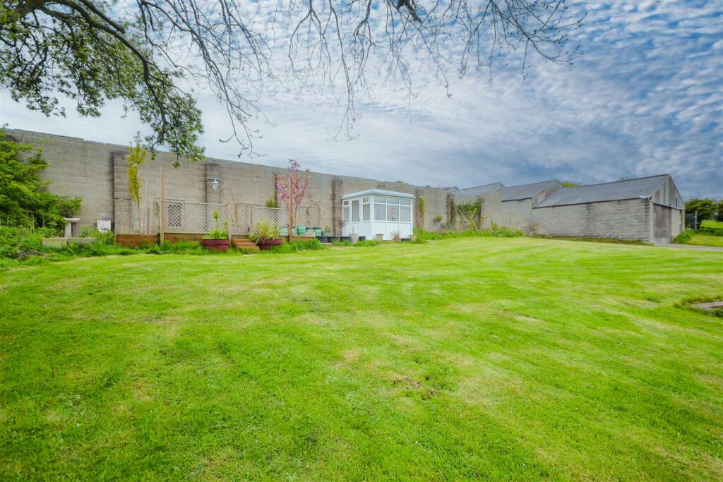 5 bedroom detached house for sale in 'Seaview', New Brotton, TS12