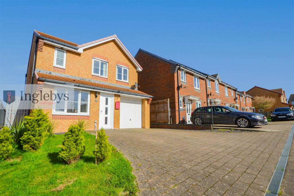 3 bedroom detached house for sale in Edgehill Gardens, Brotton, TS12