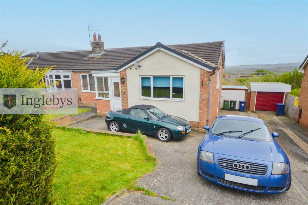 2 bedroom semidetached bungalow for sale in Huntcliffe Drive, Brotton, TS12