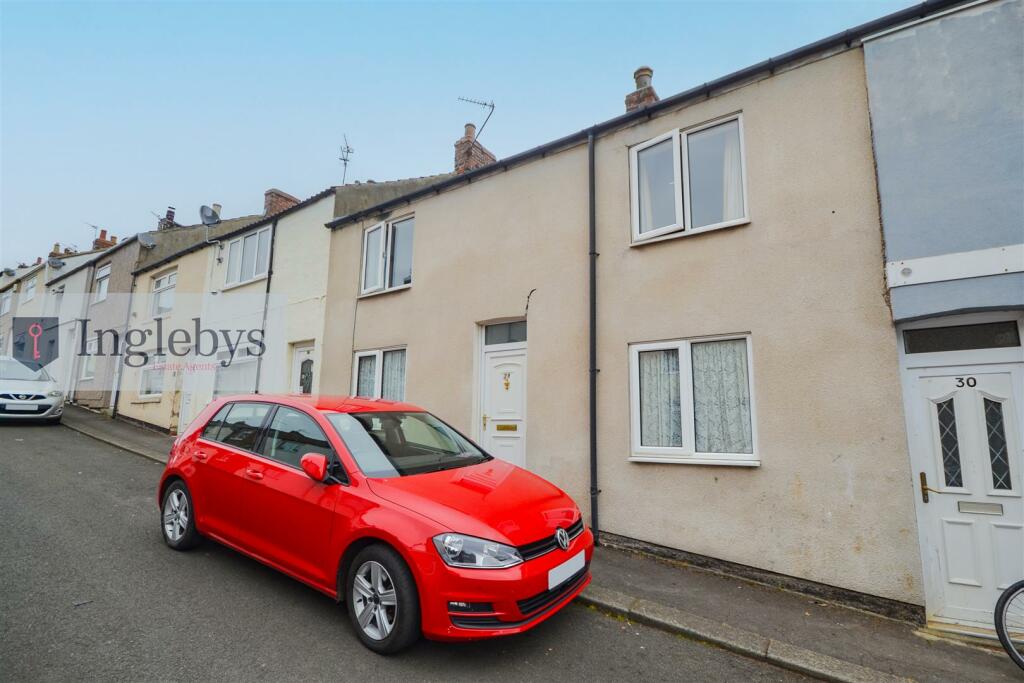 2 bedroom terraced house for sale in Gladstone Street, Loftus, TS13