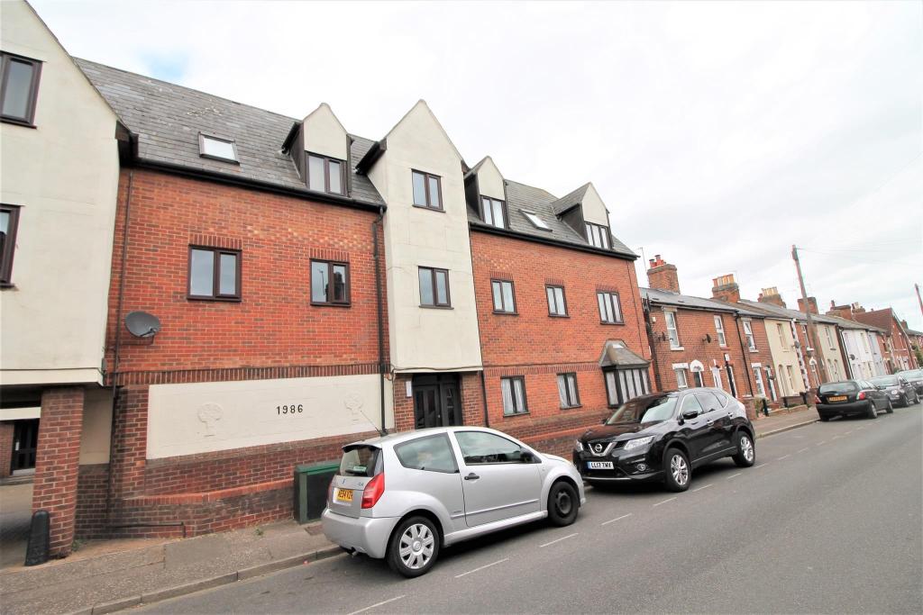 2 bedroom flat for rent in Kendall Road, COLCHESTER, CO1