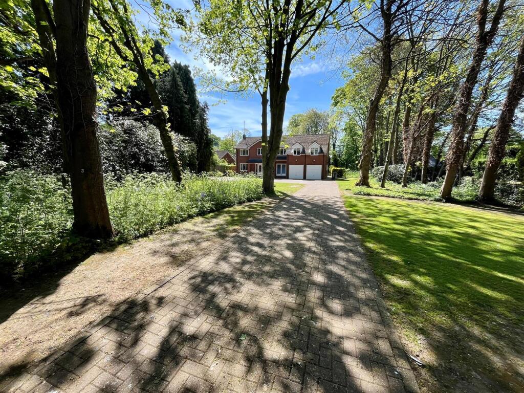 Main image of property: Saltshouse Road, Hull