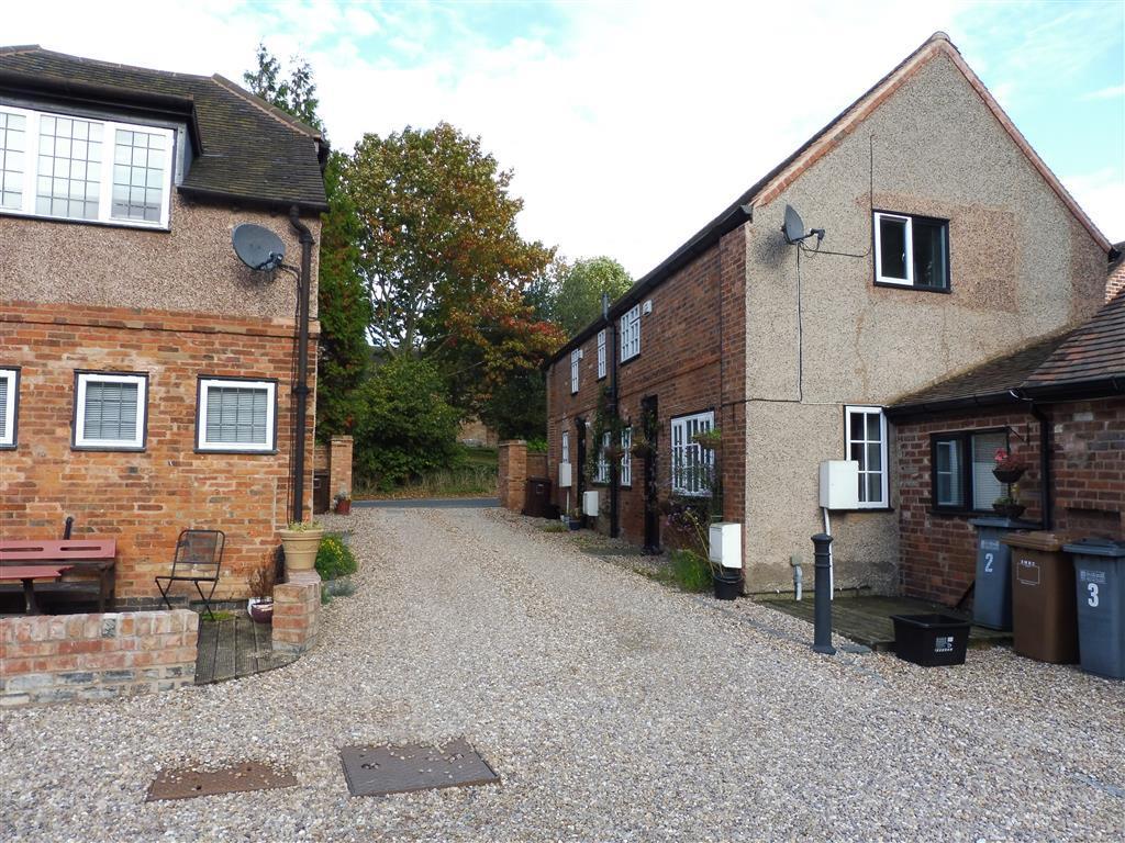 2 bedroom cottage for rent in Solihull Road, HamptoninArden, SOLIHULL