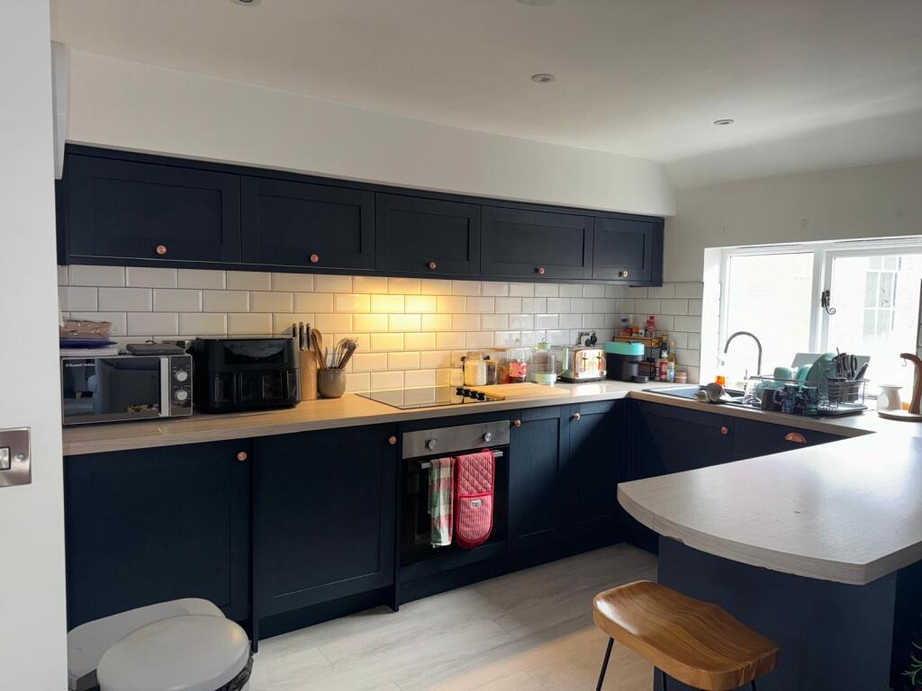 Additional property image - Warwick Hall Gardens, BROMSGROVE