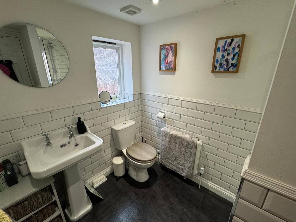 Additional property image - Warwick Hall Gardens, BROMSGROVE