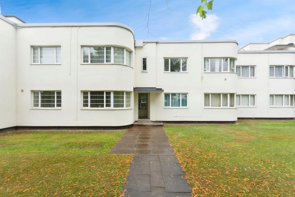 Main image of property: Stratford Road, Hall Green, BIRMINGHAM