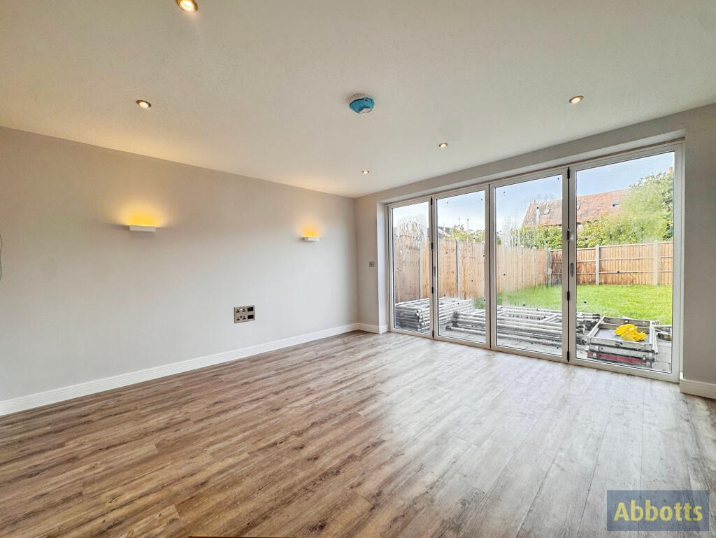 Main image of property: High Road, Benfleet, SS7 5RZ