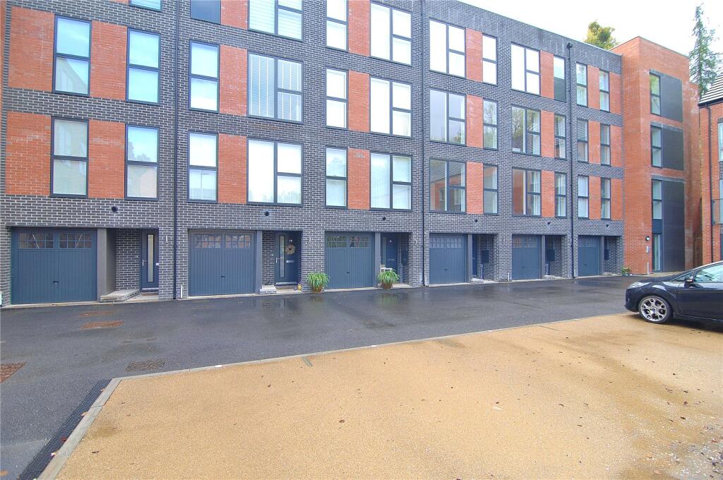 Main image of property: Rooksmoor Mills, Bath Road, Woodchester, Stroud, GL5