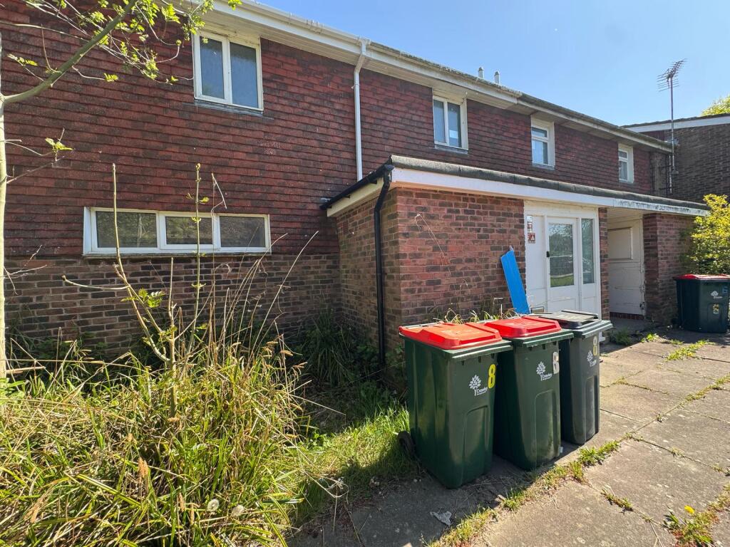Main image of property: Eddington Hill, CRAWLEY