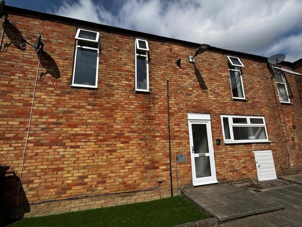 Main image of property: Viola Close, Basildon