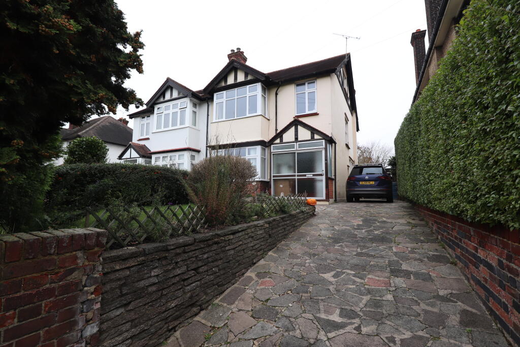 Main image of property: PARK ROAD - BRENTWOOD