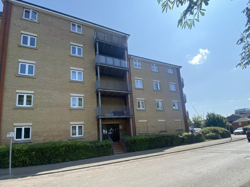 Main image of property: Thames Road Grays