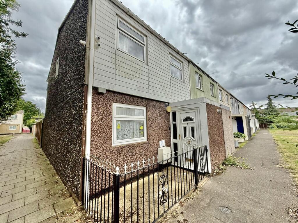 Main image of property: Mayflower Close South Ockendon