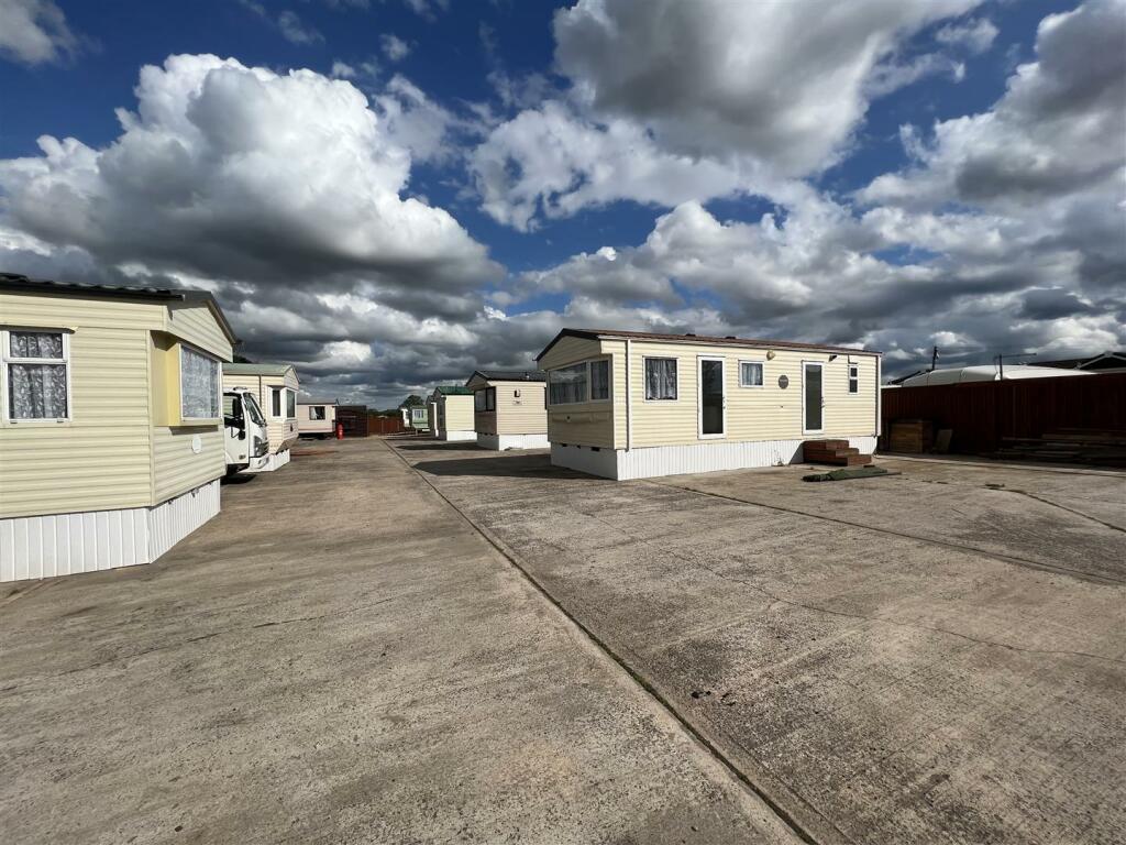 2 bedroom house for rent in Mile Tree Lane, Aldermans Green, Coventry, CV2