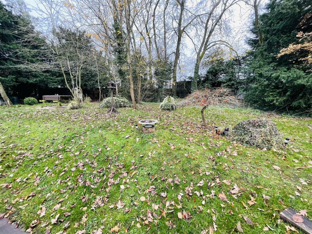 Additional property image - Sadlers Meadow, Furnace End