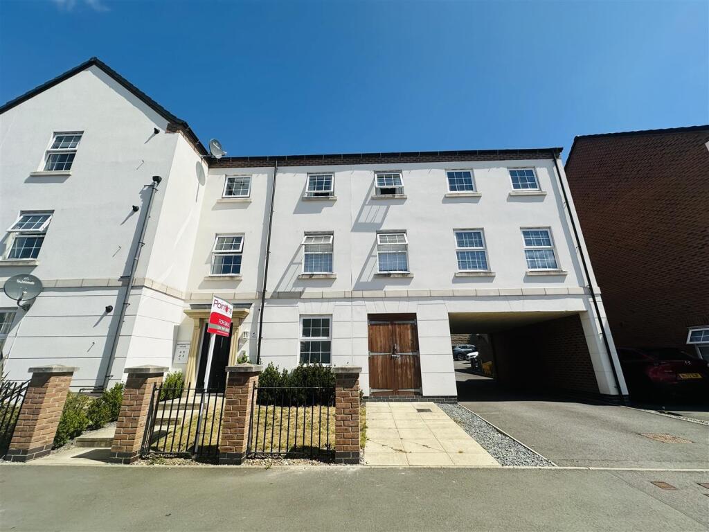 Main image of property: Long Kiln Road, Nuneaton