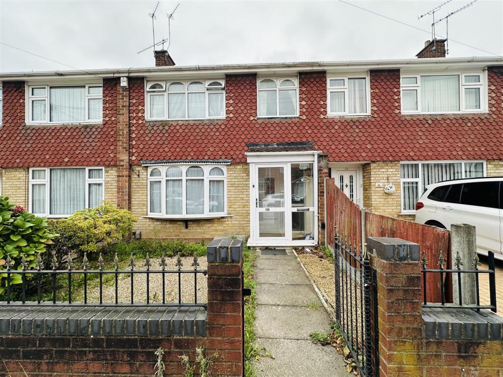 Main image of property: Princes Avenue, Nuneaton, CV11 5NT