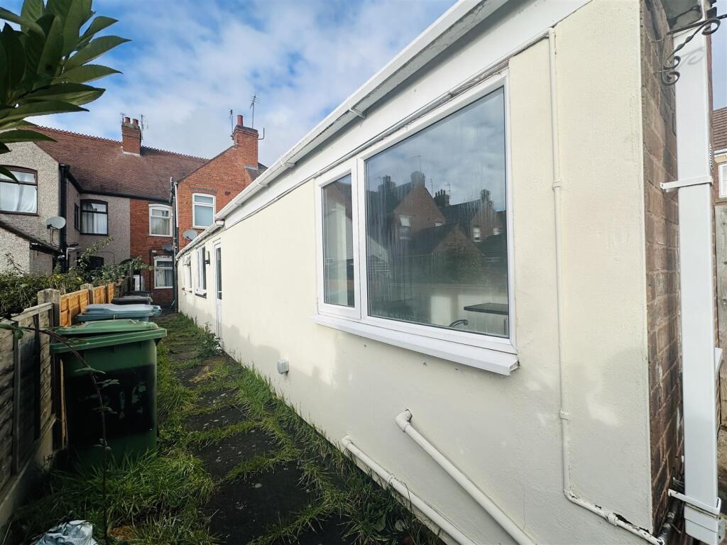 Main image of property: Croft Road, Nuneaton