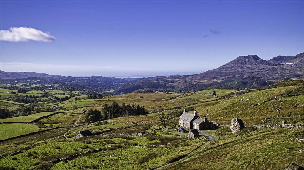 Main image of property: Cwm Teigl, Ffestiniog, Gwynedd, LL41