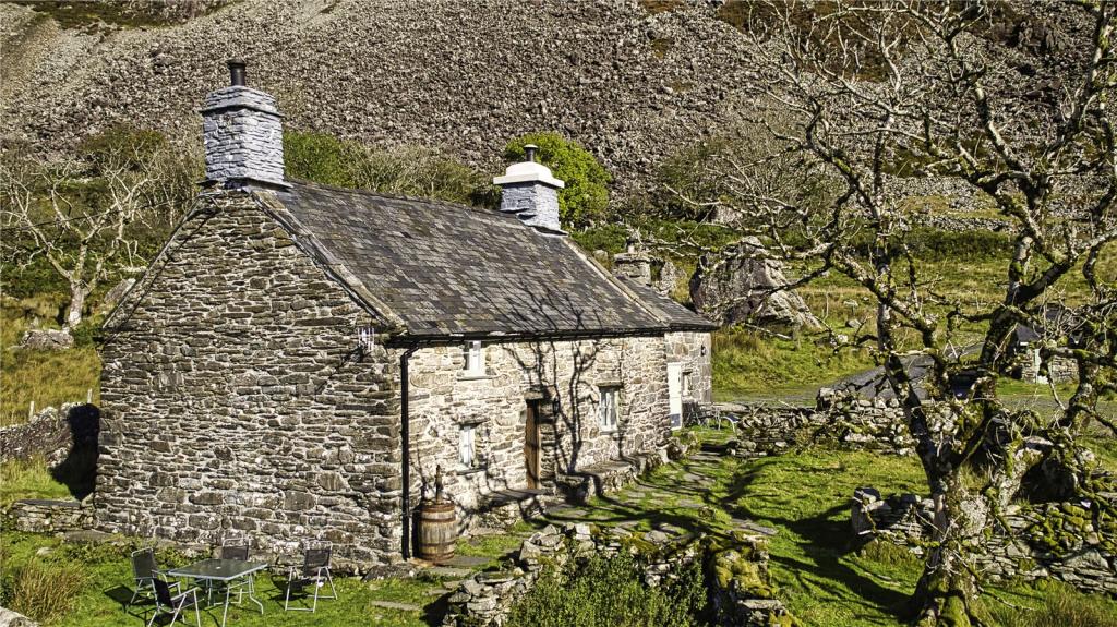 Main image of property: Cwm Teigl, Ffestiniog, Gwynedd, LL41