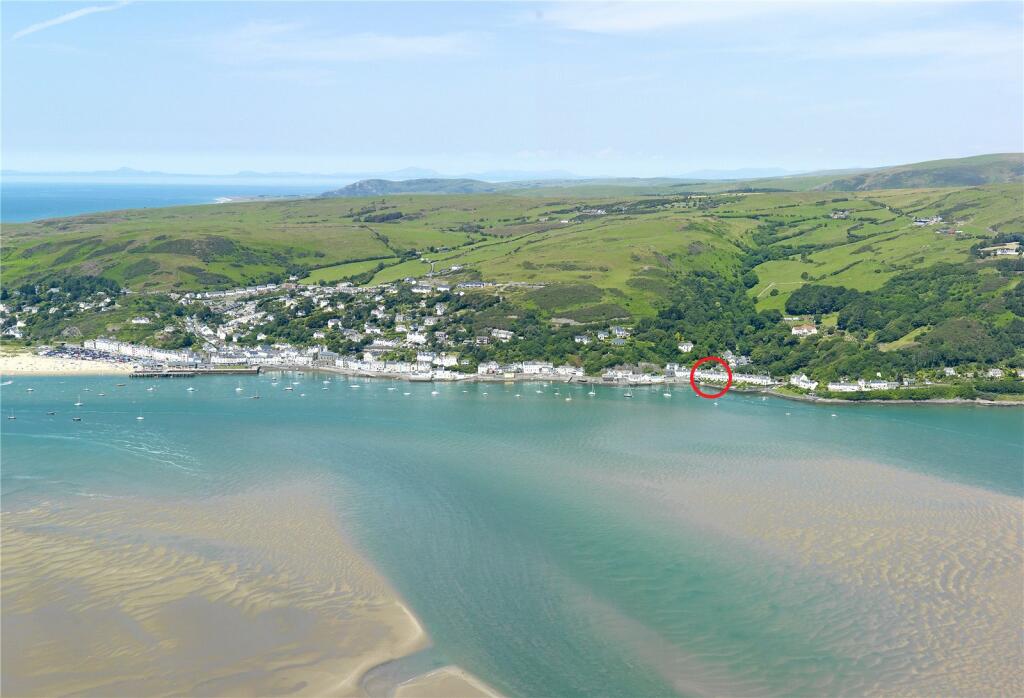 5 bedroom terraced house for sale in Penhelig Terrace, Aberdovey