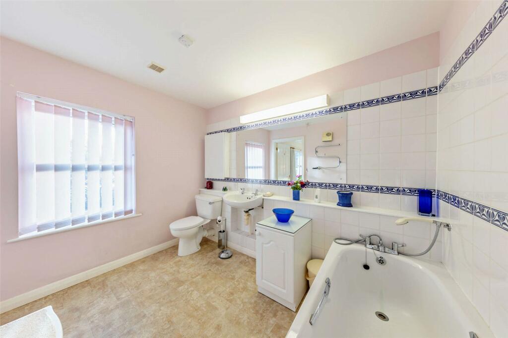Additional property image - Flacca Court, Field Lane, Tattenhall, Cheshire, CH3