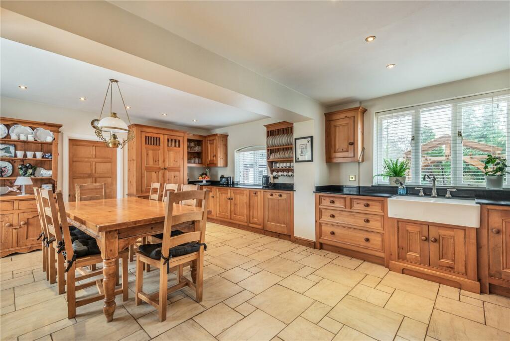 Additional property image - Wrexham Road, Pulford, Nr Chester, Cheshire, CH4
