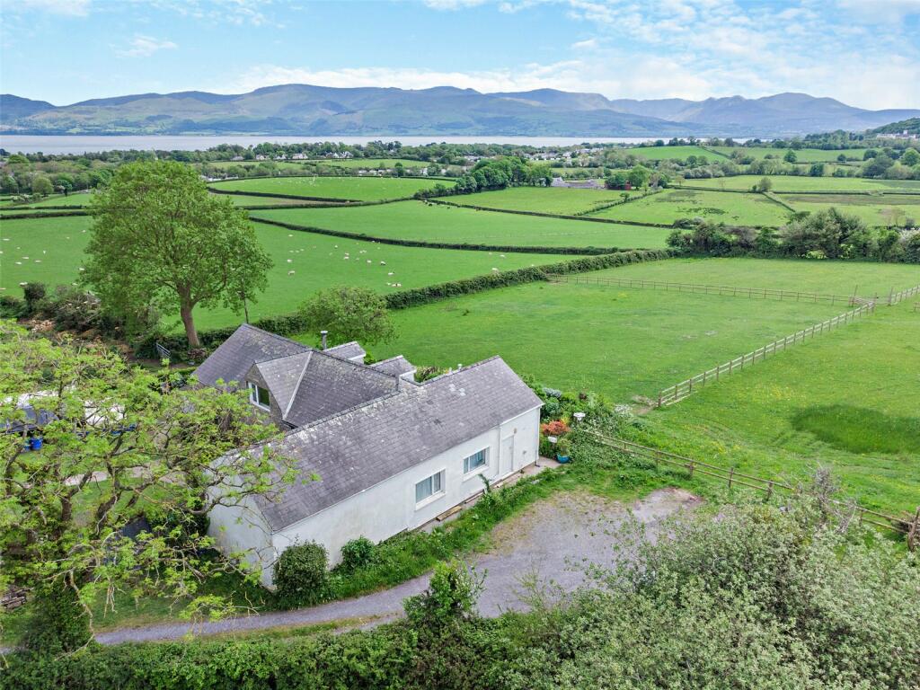 4 bedroom detached house for sale in Llangoed, Beaumaris, Anglesey, LL58