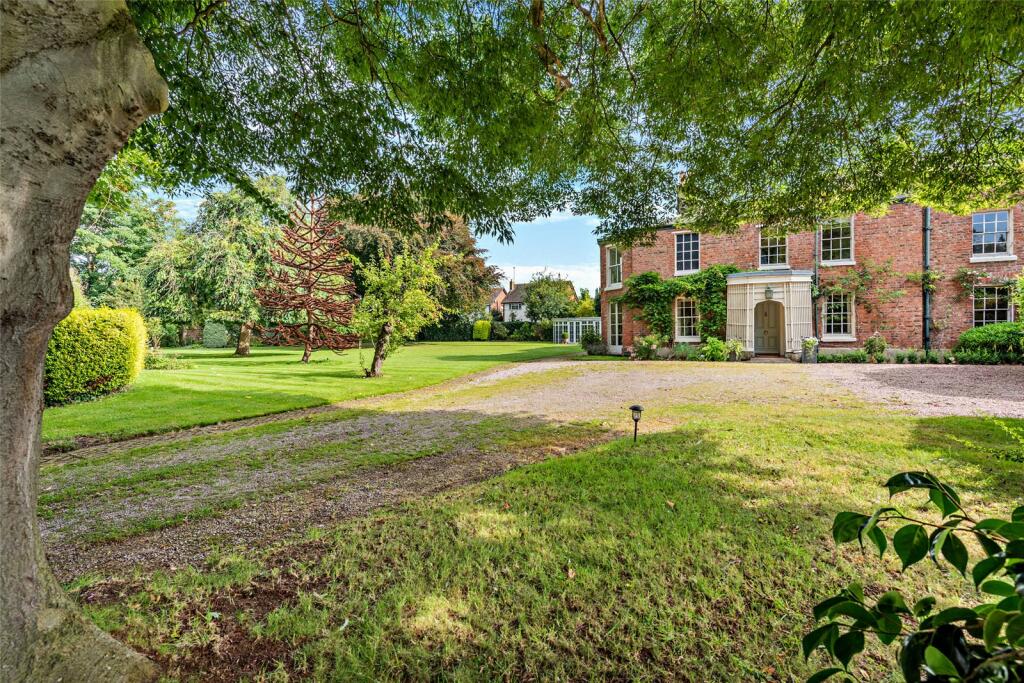Property image - The Parade, Parkgate, Neston, CH64