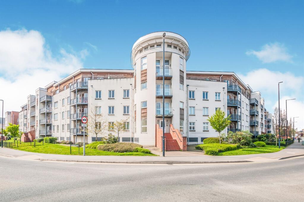 Main image of property: Kingsquarter, MAIDENHEAD