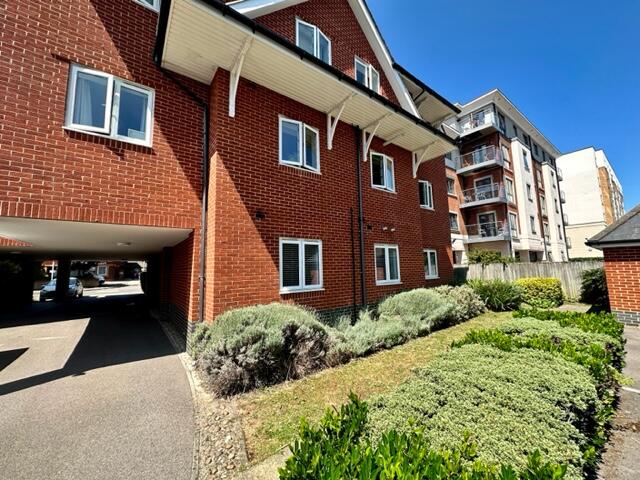 Main image of property: Bridge Avenue, MAIDENHEAD