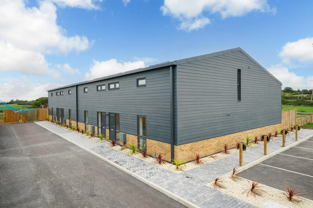 Main image of property: Aylesbury Road, Rowsham, AYLESBURY