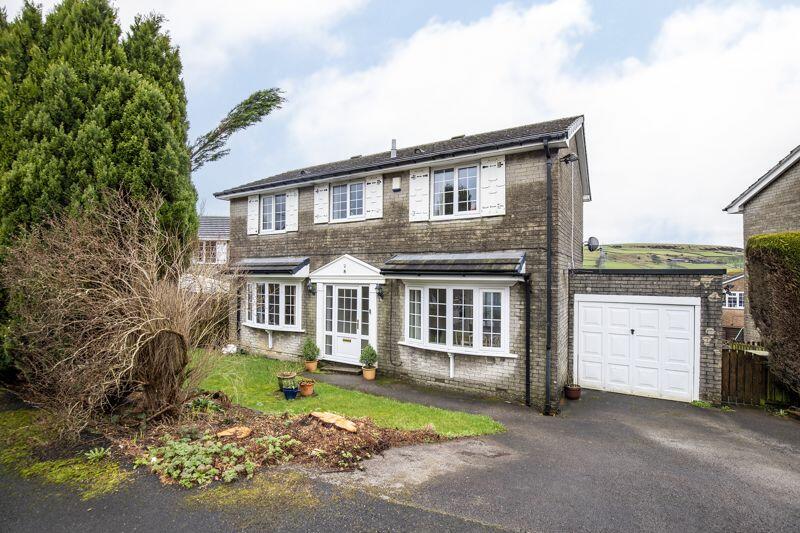 4 bedroom detached house for sale in 8 Regal Close, Rishworth HX6 4RP, HX6