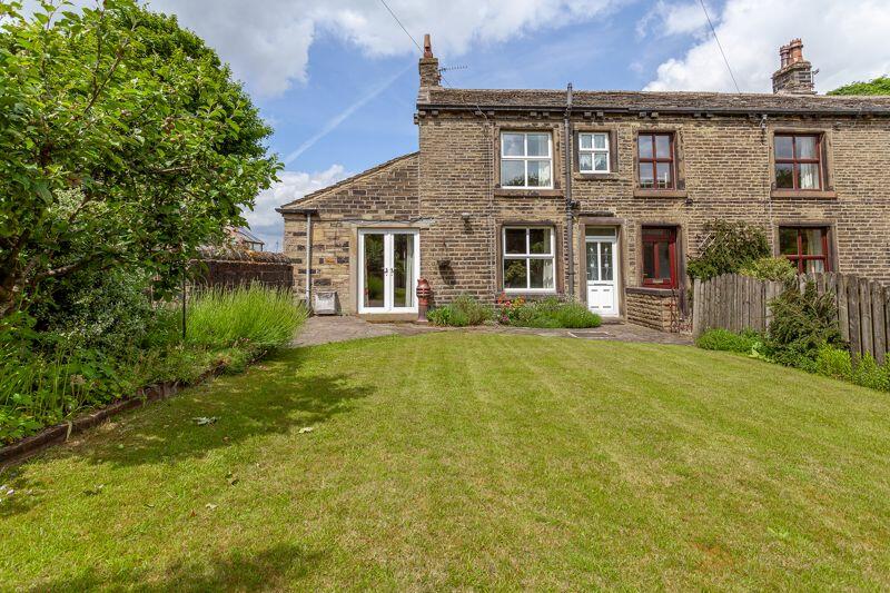 2 bedroom cottage for sale in Crawstone Knowl, Rochdale Road, Greetland