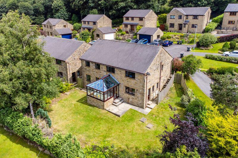 5 bedroom detached house for sale in 141 Ravenstone Drive, Greetland