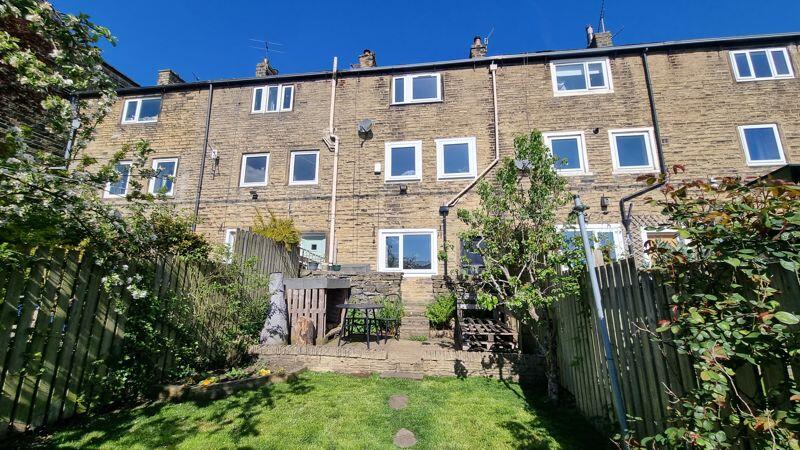 Main image of property: 127 Rochdale Road, Ripponden HX6 4JU