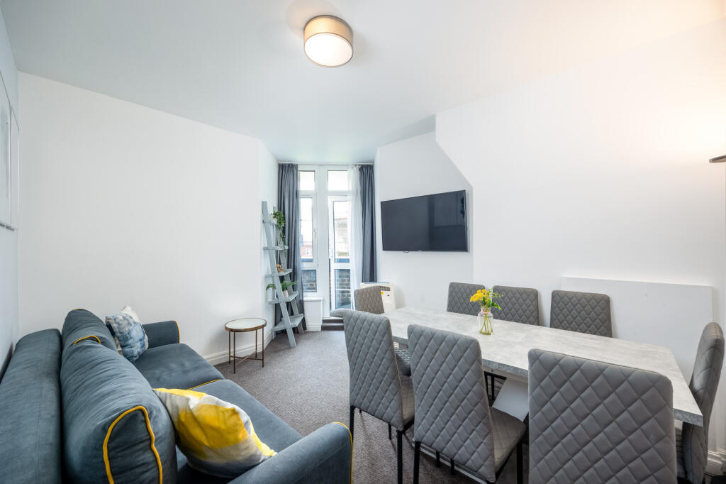 Main image of property: Chicksand Street, London, E1