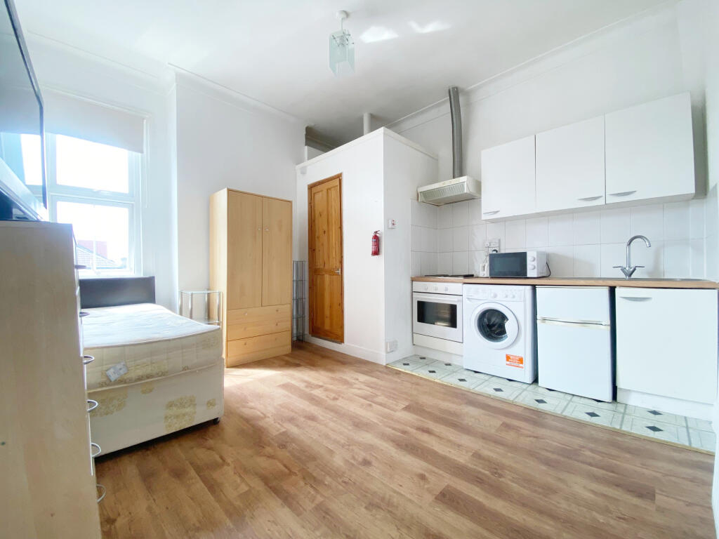 Main image of property: Lewisham, SE13