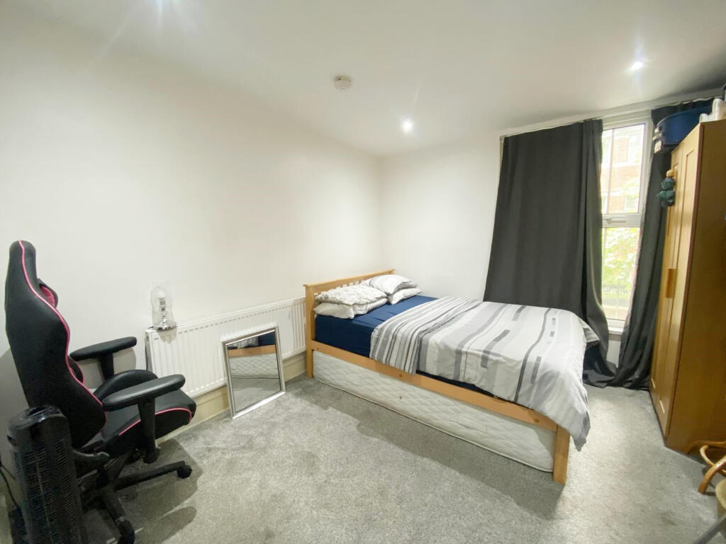 Main image of property: Room, Camberwell Grove, SE5