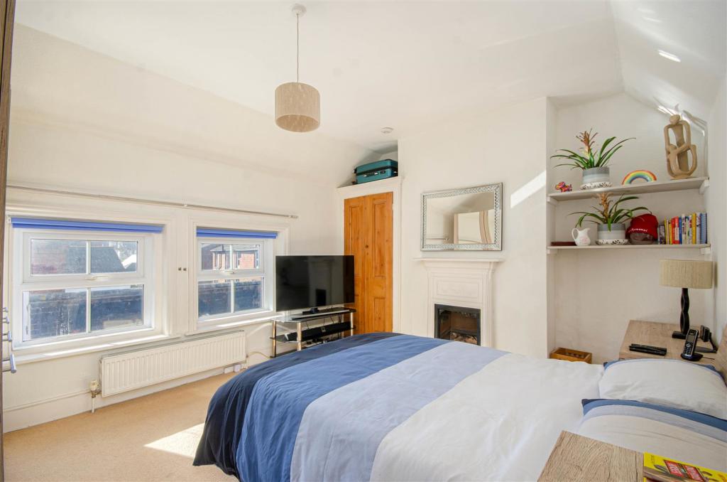2 bedroom for sale in Cromer, NR27
