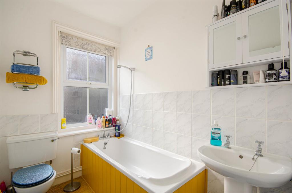2 bedroom for sale in Cromer, NR27