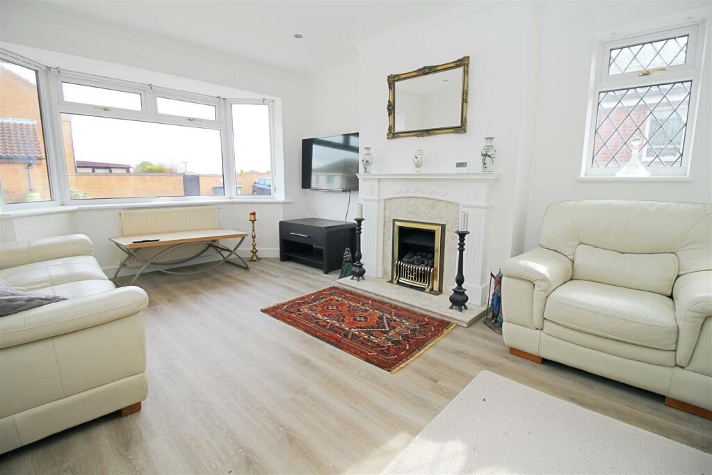 3 bedroom detached bungalow for sale in Mundesley, NR11
