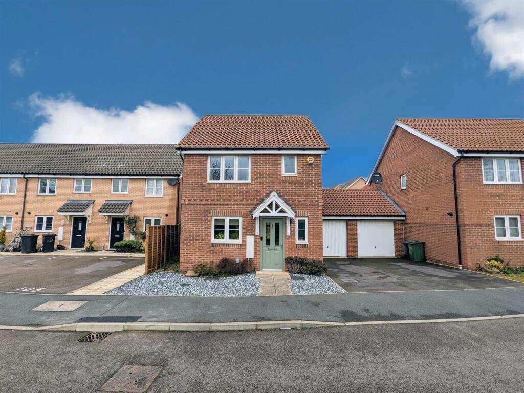 3 bedroom link detached house for sale in Cringleford, NR4