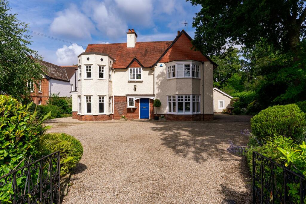 6 bedroom house for sale in Unthank Road, Norwich, NR4